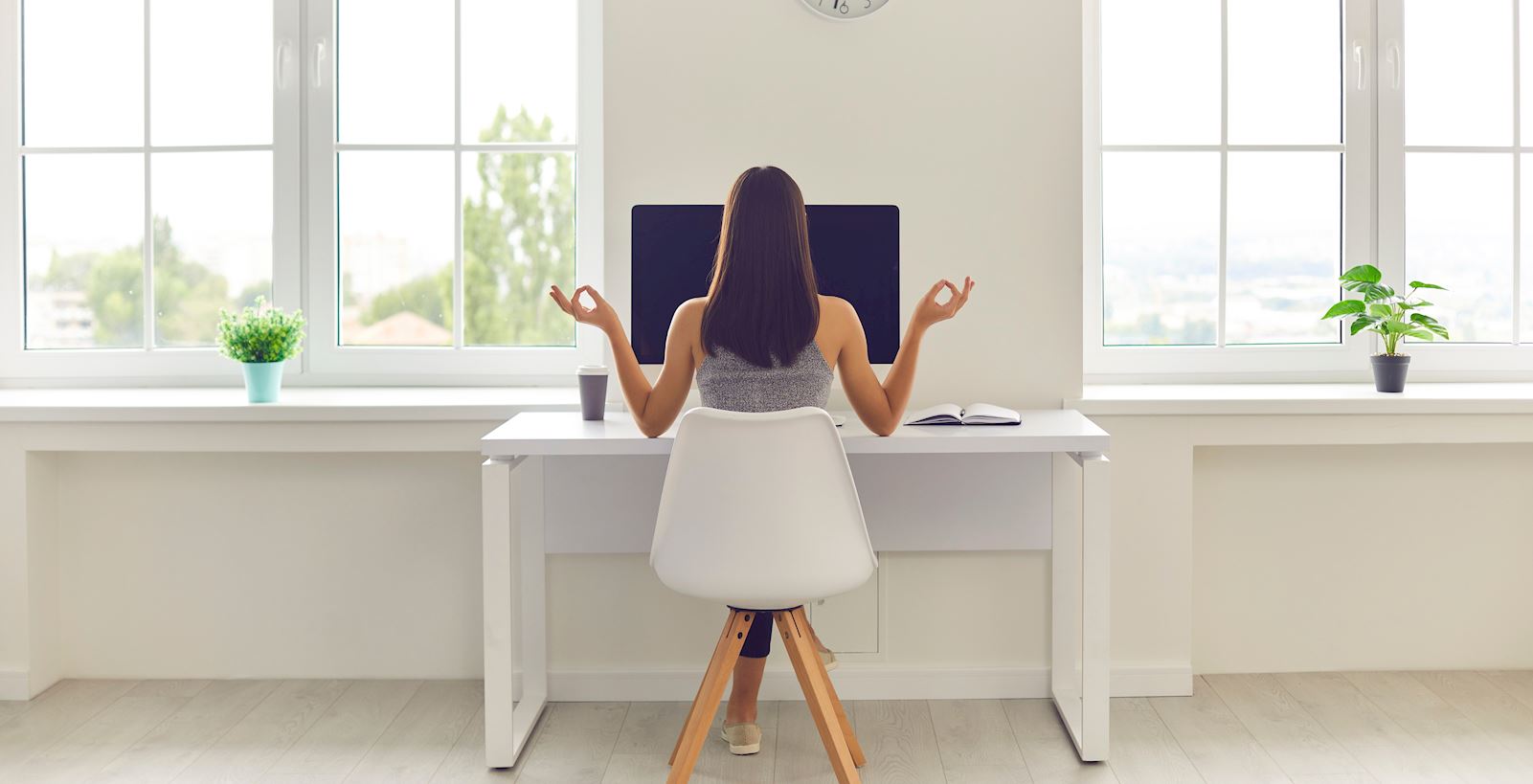 New Year, Same Desk: How to Ease Back Into Work After the Holidays