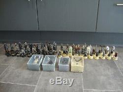 61 x Eaglemoss Lord of the Rings Chess set pieces In displayed condition