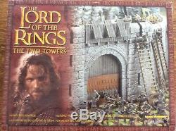 BOXED Games Workshop Lord of the Rings Helms Deep Fortress The Two Towers
