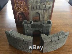 BOXED Games Workshop Lord of the Rings Helms Deep Fortress The Two Towers