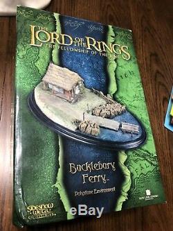 Bucklebury Ferry LOTR Weta Sideshow Statue Lord of the rings