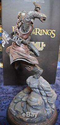 Gimli the Dwarf Statue Lord of the Rings Sideshow #0574 of 1000 LOTR