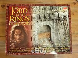Helm's Deep Fortress Lord of the Rings Strategy Battle Game Boxed Games Workshop