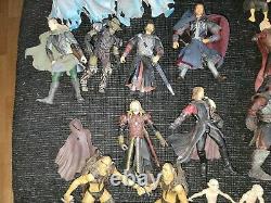 Huge ToyBiz LOTR Lord of The Rings 31 Figures Accessories Weapons, Horses Wargs