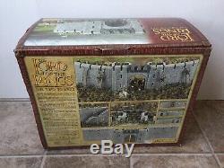 Lord Of The Rings Helms Deep Two Towers Games Workshop Warhammer In Box