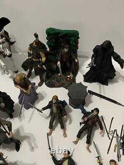 Lord of the Rings Action Figures Lot (23 Figures)