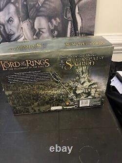 Lord of the Rings Defeat of Sauron Battle of the Last Alliance Figure Set Toybiz
