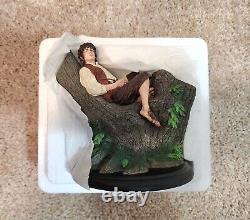 Lord of the Rings Frodo Baggins in Tree Mini Statue WETA Brand New Rare