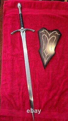 Lord of the Rings Glamdring Sword of Gandalf United Cutlery UC1265 (2002)