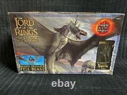 Lord of the Rings ROTK Deluxe Poseable Fell Beast with Ringwraith Rider New Toybiz