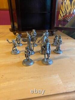 Lord of the rings pewter figurines with original case