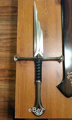 PLEASE READ DESCRIPTION. Lord Of The Rings United Cutlery UC 1296 Shards Of