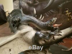 Sideshow Collectibles Lord Of The Rings Fell Beast Vs. Gwaihir Diorama