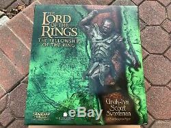 Sideshow Weta Lord Of The Rings Uruk-hai Scout Swordsman Polystone Statue Orc