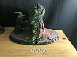 Sideshow Weta Lord of the Rings LOTR No Admittance Bookend Set Gandalf+Bilbo HTF