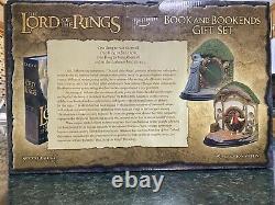 Sideshow Weta Lord of the Rings No Admittance Bookends Gandalf Bilbo