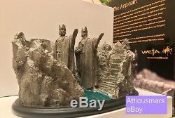 Sideshow Weta The Argonath (Lord of the Rings) AS NEW