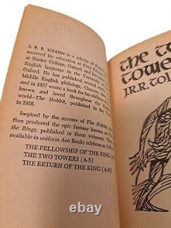THE TWO TOWERS JRR Tolkien UNAUTHORIZED ACE A-5 PB The Lord of the Rings