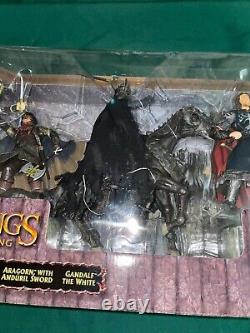 The Lord Of The Rings Black Gate Of Mordor Gift Pack Return Mouth of Sauron New
