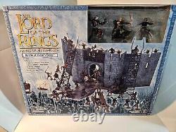 The Lord of the Rings Armies of Middle Earth Battle at Helm's Deep