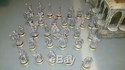 The Lord of the Rings Chess Set from The Noble Collection with 32 pieces READ