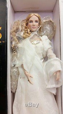 Tonner The Lord of the Rings GALADRIEL, LADY OF LIGHT