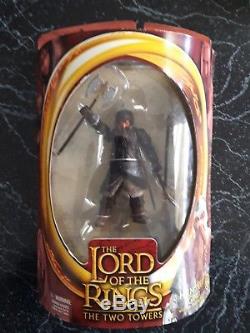 Toybiz Lord of the Rings Two Towers Helms Deep Gimli Red half moon box toy biz
