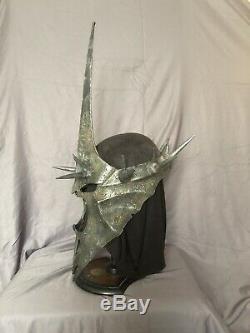 United Cutlery Lord Of The Rings War Helm Of The Witch King