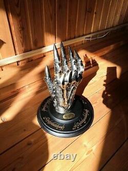 United Cutlery gauntlet of Sauron UC1411 Lord of the rings rare #2158/3000