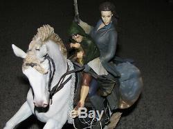 WETA Lord of the Rings Arwen and Frodo on Asfaloth NEW But Minor DAMAGE Statue