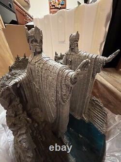 Weta The Argonath Gates of Gondor The Lord of the Rings Environment Limited