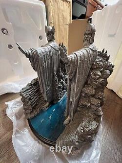 Weta The Argonath Gates of Gondor The Lord of the Rings Environment Limited
